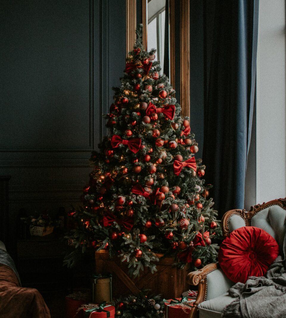 Natale senza stress: come arrivare preparati tra regali, menu e organizzazione della casa